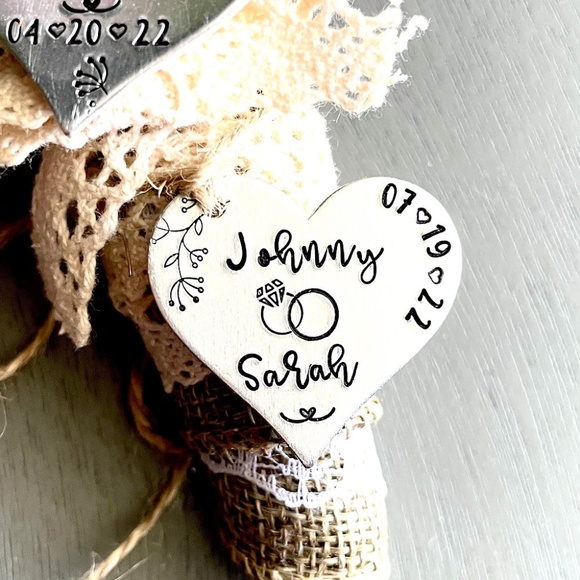 Personalized Bouquet Charm- Bride Gift- Bouquet Charm- Wedding Keepsake - Bridal - Picture 1 of 2